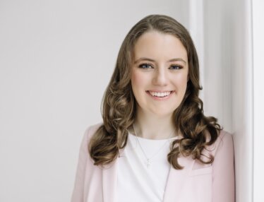 get-to-know-web-support-representative-clare-lewis